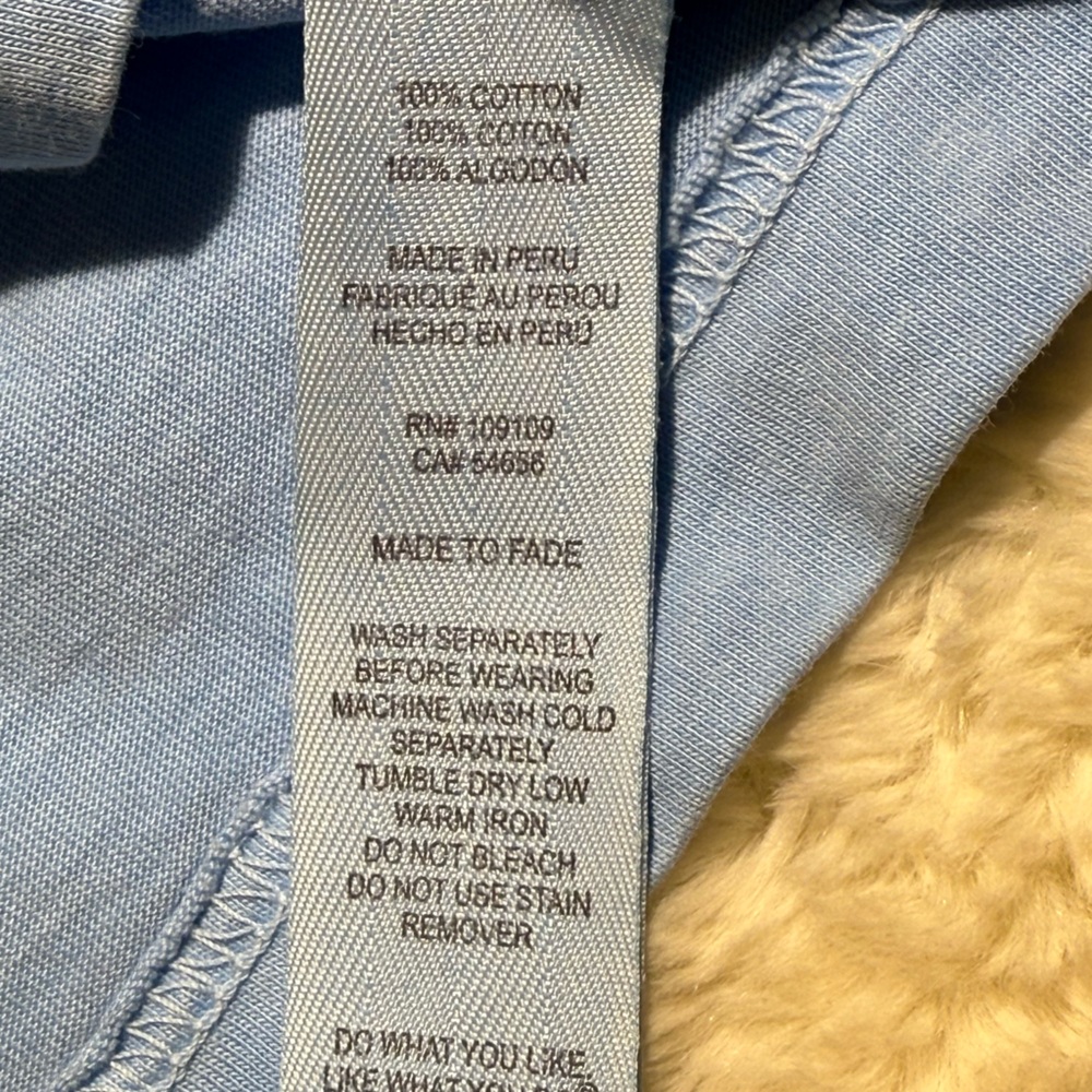Life is Good size medium light blue short sleeve t-shirt - Picture 4 of 7